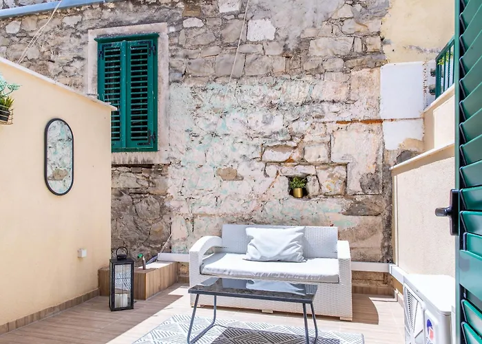 Πανσιόν Hrpina Heritage House I 3*