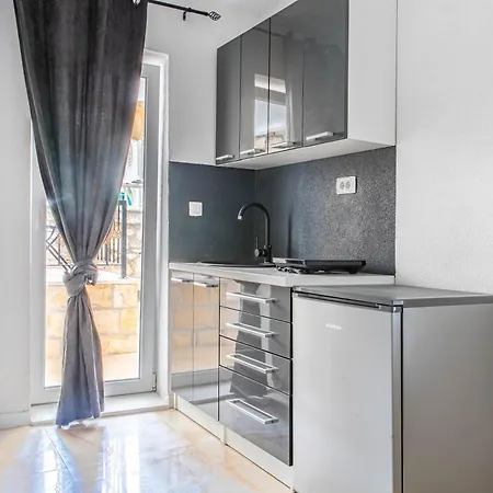 Hrpina Heritage House I Makarska